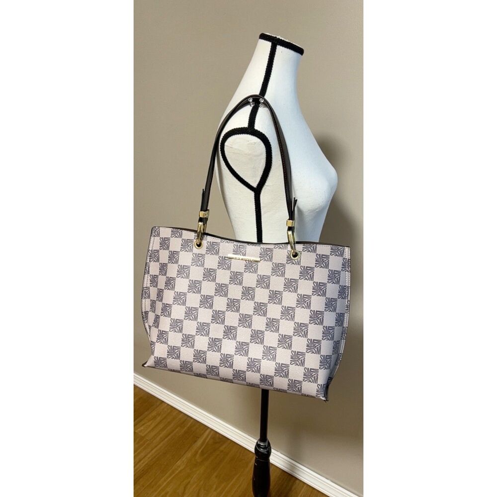 Steve Madden Signature Tote With Matching Clutch - image 1